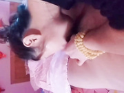 【网曝乱伦丈母娘】趁老婆不在家女婿叫丈母娘来婚房啪啪