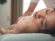 [JUQ-453] 出差双人按摩 隔着一枚薄布的另一侧、被淫猥施术搞到絶顶的妻子 水户香奈【破解】 - 1of5