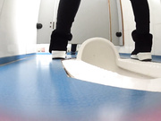 某職業技校廁拍大神潛入公共女廁偷拍女同學和老師如廁噓噓 形態各異姿勢看得讓人欲火焚身 1080P高清原版