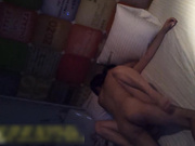 獨家推薦 猥瑣大叔假期酒店開房私會漂亮小情人 掰開雙腿直插花心幹得高潮淫言亂語 爽飛了 720P原版高清