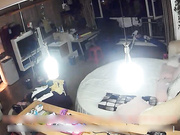 居家攝像頭破解拍攝到的小夫妻日常過性愛生活 客廳裏多種體位玩弄爽的欲仙欲死～1080P高清