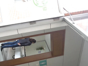 國內某醫院公共女廁拍攝各式美女少婦如廁 貌似個別顏值不錯特別耐看 露臉高清