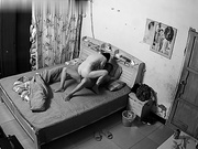 居家攝像頭黑客破解拍攝到的如狼似虎之年媳婦與老公啪啪過性生活 搞硬雞巴騎坐爽的欲仙欲死 露臉高清