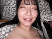 [DLDSS-381] 「泊まり出張と嘘ついて…」会社のIカップ巨乳後輩と初めてのハメ撮り温泉不倫デート 朝海汐 - 4of5