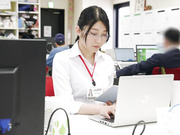 SDJS-327 特別編 フェラチオシンデレラ選手権 秘書 守屋よしの - 1of5