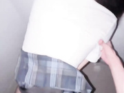 【真实乱伦原创】我把妹妹的嘴巴当成小穴一样爆操深喉，随后带去楼道玩刺激插入，妹妹的淫叫声响彻整个楼梯间