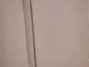 把哥哥的好兄弟勾引上床 我不断挑逗他他终于忍不住把我扑到