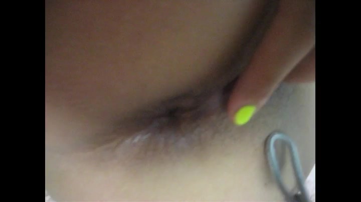 超福利026 看着像高中生的小女孩用骚逼喝奶瓶喝出淫水了 这嫩鲍鱼百人不遇啊