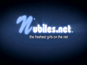 性感长发混血美女在沙發上被大JB多姿势狂艹