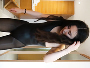 吐血推荐性感嫩模小洁酒店私拍制服性感黑丝透视装诱惑1080P高清无水印