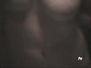 看巨乳漂亮女郎換衣服