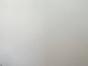 伪装摄像头偷拍妹子洗完澡回来光溜溜换衣服