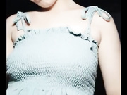 家境贫寒的纯情小村姑在那个看了有点让人心酸的家直播听说这样能赚钱脱贫妈妈也好奇过来看看