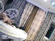 平头大哥与白色连衣裙妹子开房啪啪啪姑娘有点矜持不脱裙子直接脱掉内裤被爆操表情享受女上猛摇