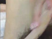 良心女主播果儿付费才能观看的直播大秀，非常敏感自慰潮吹大量喷水，清晰国语对白很精彩