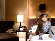 女神校花！女孩是西安第二高中的校花非常漂亮，穿着丝袜高跟鞋在酒店卖肉，在学校传的纷纷扬扬。