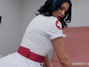 女护士让受伤的大屌再次坚硬雄起