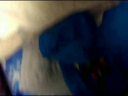 超清纯漂亮的大学美女被男友偷偷带回家中做爱,边干边拍,男说：你为什么那么紧啊,小声叫,楼下只有我妹一个.真漂亮