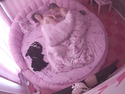 TP鍾點房年輕情侶剛幹完送外賣就來了補充點體力