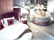 喷血推荐-高颜值极品长发美女被网友用尽全力干到高潮内射后,美女淫欲未尽把鸡巴舔硬自己坐上去拼命的扭动!