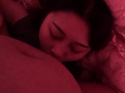 收费平台流出猥琐渣男和漂亮女友分手后爆出她以前的性爱视频,逼逼真是粉嫩,叫床也很厉害啊!