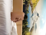 98年苗条性感的艺校大美女偷偷兼职援交被大胡子猛男狠狠抽插一次后还要给他全身按摩,等男的体力恢复了又干她一次!