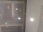 偷拍洗浴SPA制服少妇按摩敲背老哥要求特殊服务，口交直接开操搞得少妇呻吟娇喘连连