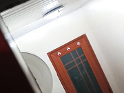 偷拍隔壁孕妇洗澡奶子真大，奶头黑黑的