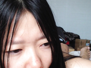 【百度雲盤不慎泄密】大學妹子肖weiwei制服誘惑兩部完整 鮑魚肥美絕對引爆妳的眼球～原版高清