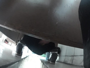 國內廁拍大神尾隨幾個美眉進入英語補習班公共女廁偷拍 肥臀大屁股看得欲火焚身 1080P高清原版