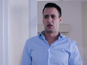 性感秘书在办公室自慰被老板发现之后挨操