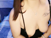 猫耳朵装扮吊带妹子气质灰丝大长腿自慰喷水