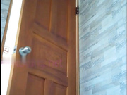 一月最新流出TW大神❤️（野狼）潜入景区女厕偷拍美女尿尿系列第23季黄裙美女喷泉似的尿尿