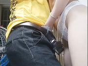 大奶网红美女演绎勾引送外卖的小哥连干2炮