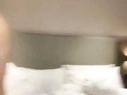 酒店玩穴少妇被鸡巴男按头爆草深喉抽插内射