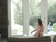 家庭性爱只有我的继父才能让我成为喷水女王