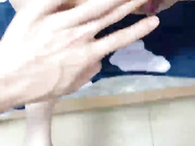 气质美女小骚穴各种姿势轮番操叫起来好大声